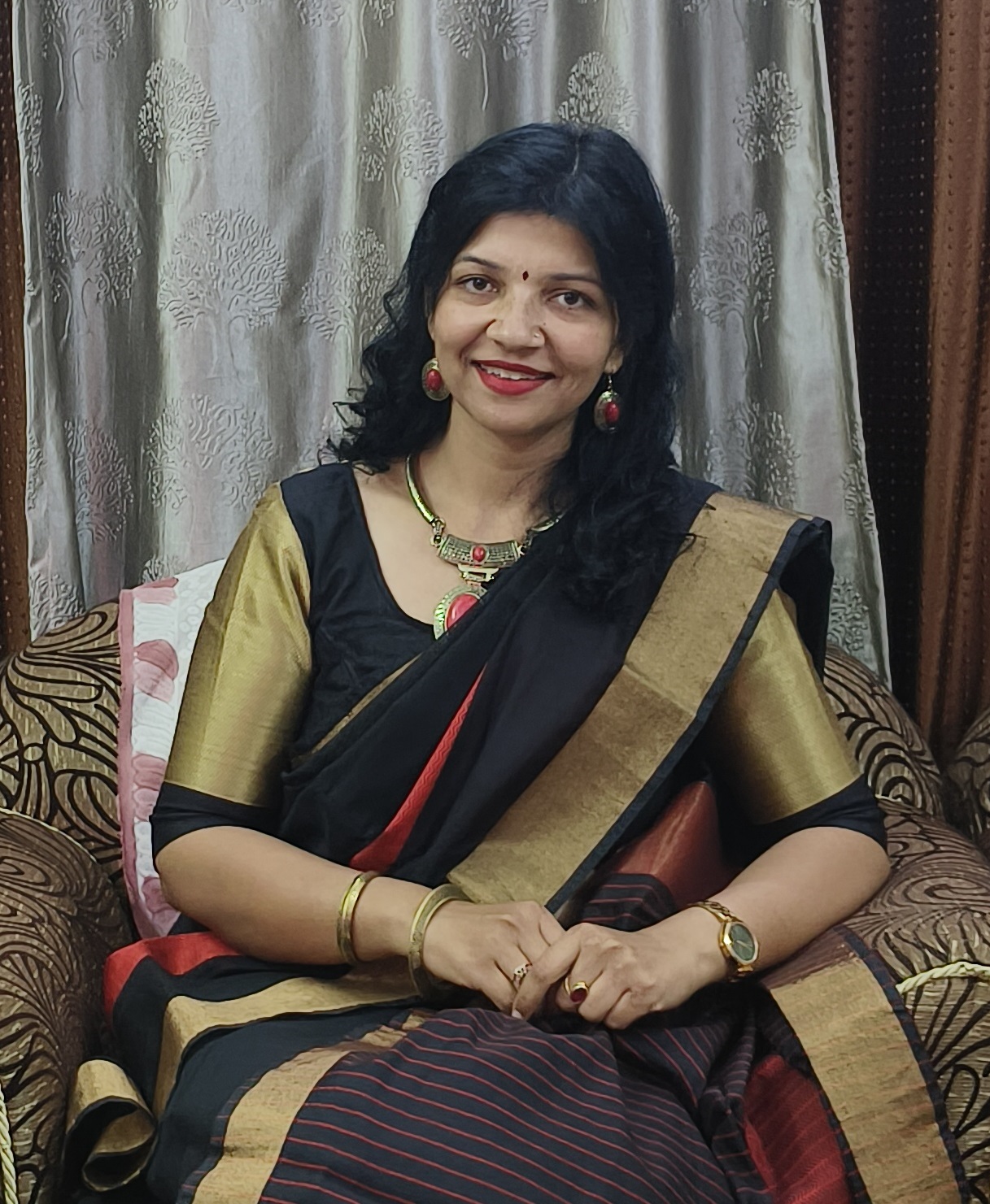 Dr. SAROJ CHAKRADHAR